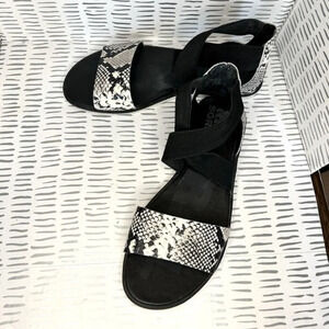 Sorel Women's Ella II Sandal‎ size 7